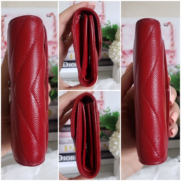 **SOLD** Authentic Pre-owned Yves Saint Laurent Grain De Poudre Compact Wallet - Picture 9 of 16